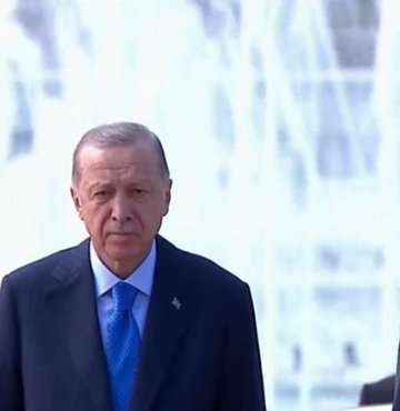 Cumhurbaşkanı Erdoğan, Balkan turunun ikinci durağı olan Sırbistan’a geldi. Cumhurbaşkanı Erdoğan, Belgrad