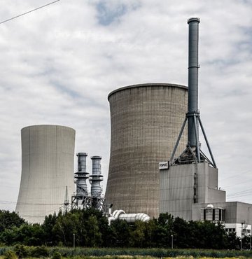 Almanya Ekonomi ve İklimi Koruma Bakanı Robert Habeck, kışın olası enerji sıkıntısına karşı, ülkede kalan 3 nükleer santralden 2