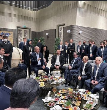 Cumhurbaşkanı Erdoğan, Şanghay İşbirliği Örgütü zirvesi kapsamında Rusya, Çin, Moğolistan, Özbekistan ve İran liderleriyle görüşmeler gerçekleştirdi.
